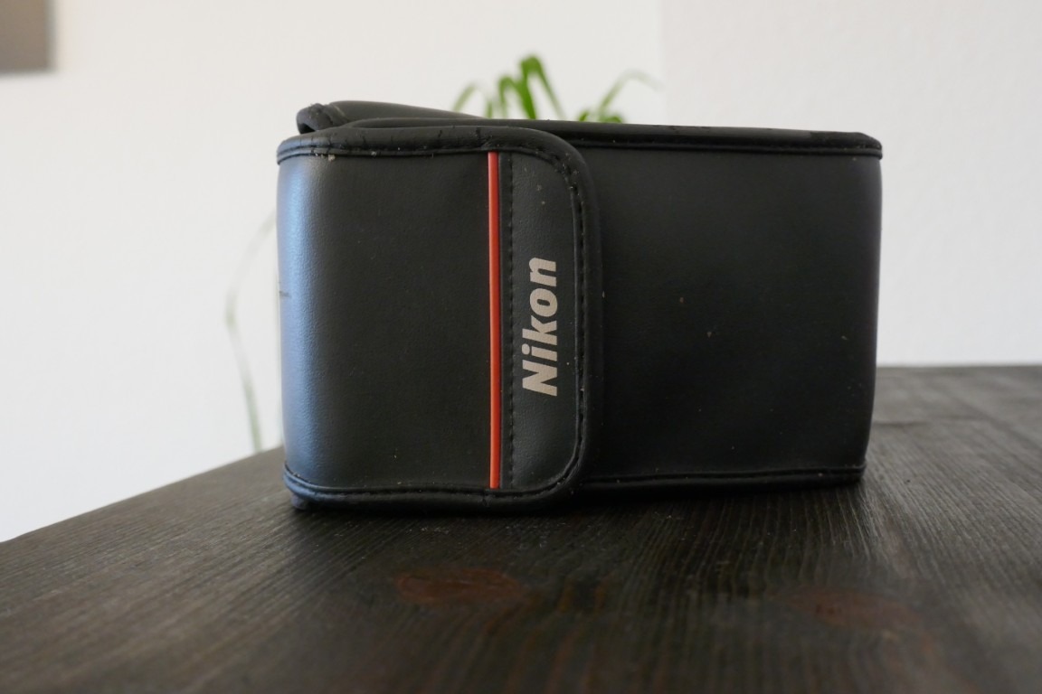 Nikon TW Zoom 35-70 | elegante analoge Point & Shoot Kamera | 35 - 70 mm Brennweite.