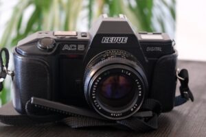 Kamera Revue AC 5 mit Objektiv 1.4 / 50 mm