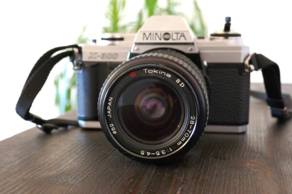 Minolta X-300 mit Zoom 28-70 mm Sigma
