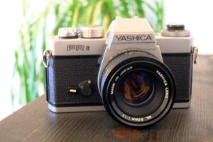 Yashica FR-II chrome mit Yashica Lens ML 1,7 / 50 mm | Top Zustand