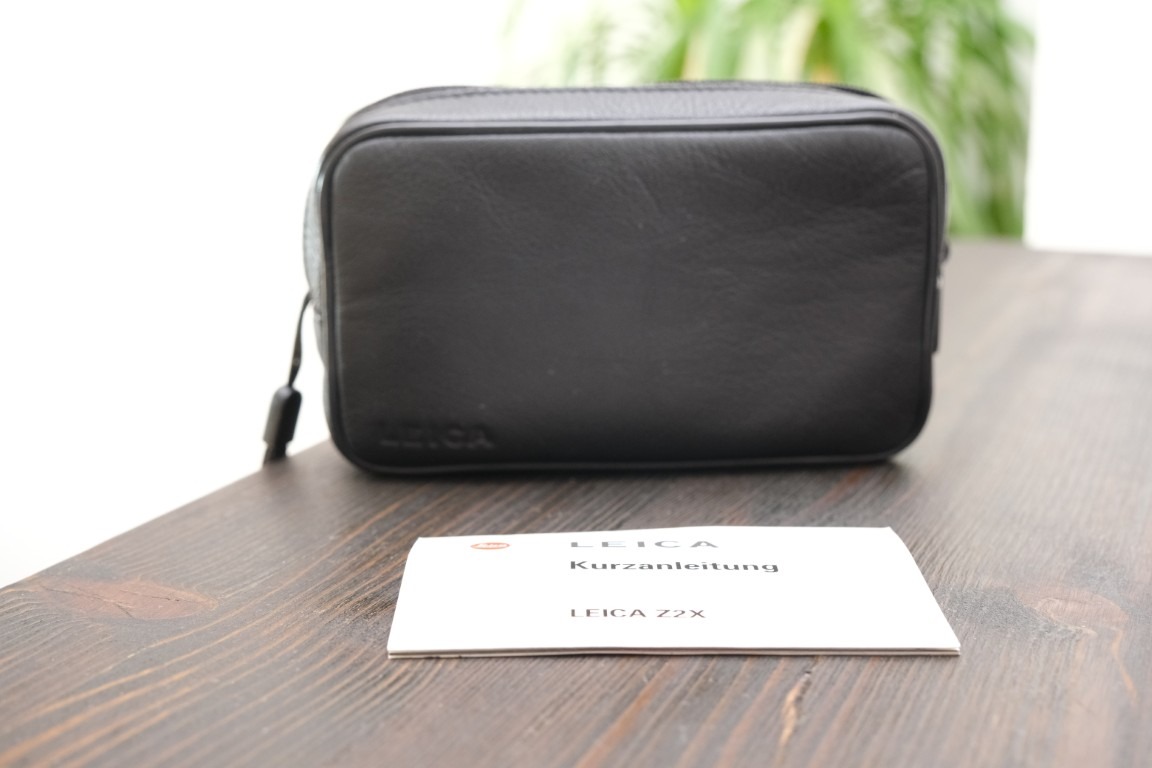 Leica Z2X | QD | Vario-Elmar 35-70mm | schwarz | mit original Ledertasche