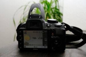 Nikon D 3100 Set | Vintage digitale SLR mit 18-55 mm und Fotorucksack