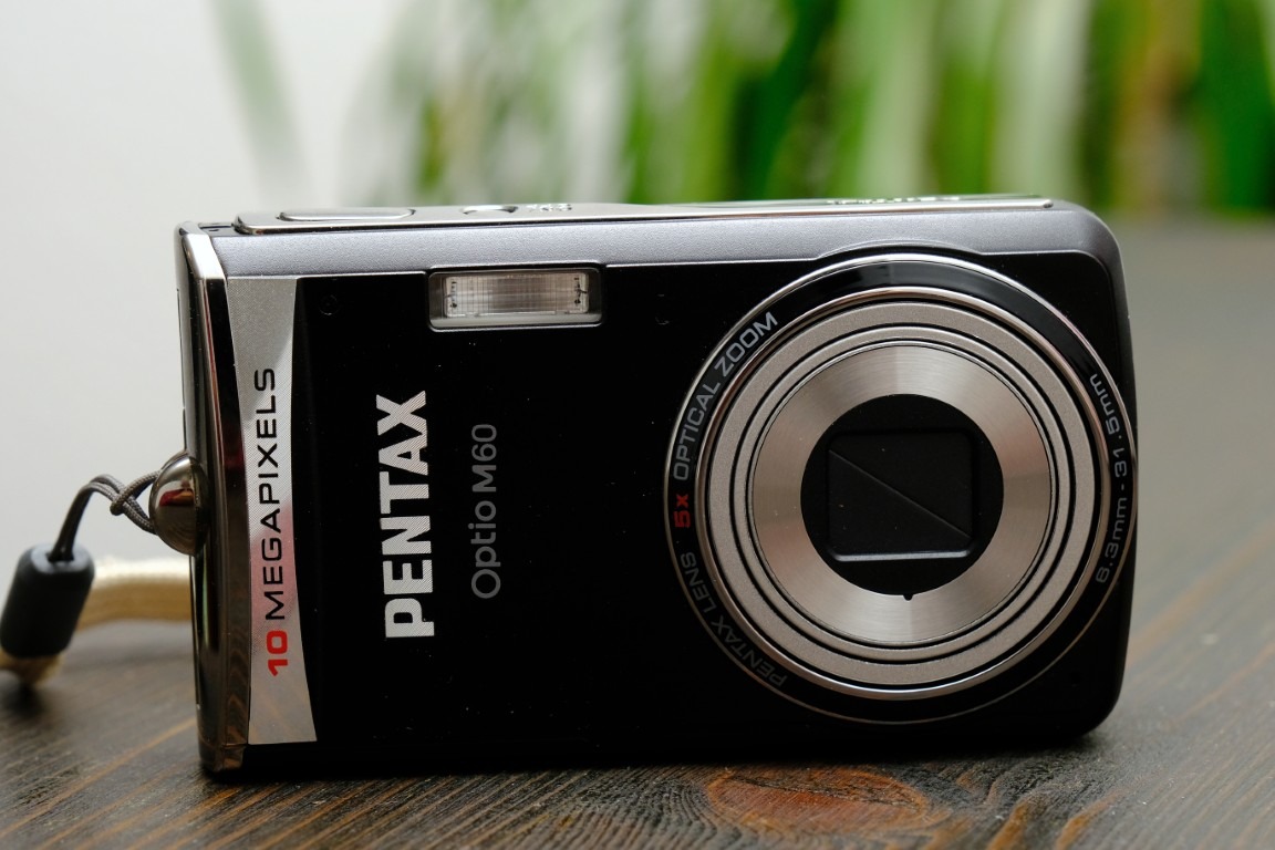 Pentax Optio M 60 | schwarz | sehr schöne, kompakte 10 MP Digitalkamera