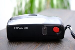 Minolta Riva 35 | puristische Analoge Point & Shoot Kamera