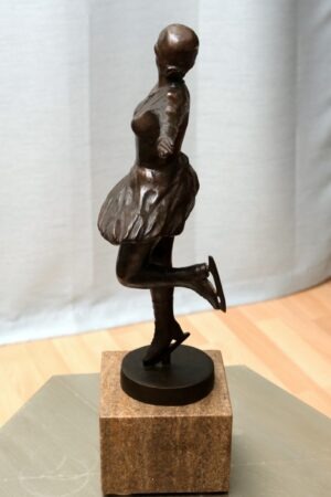 Bronze Statue von R. Burdach (signiert) | Eistänzerin / Eiskunstläuferin | 1947