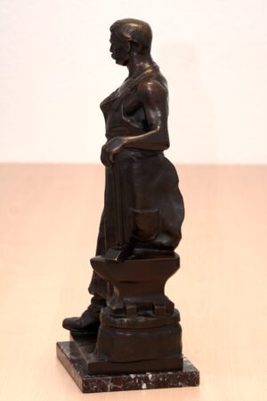 Bronze Figur