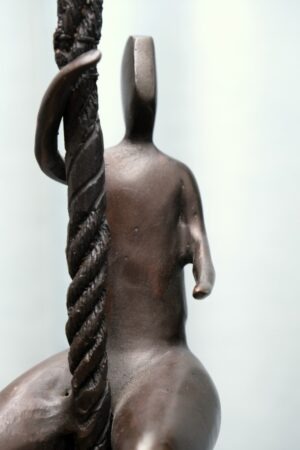 Abstrakte Bronzeskulptur | Seilartisten | 3 Artisten am Seil | Auf Marmorsockel