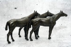 Bronze | Gruppe von drei Pferden zusammenstehend | Sehr dekorativ