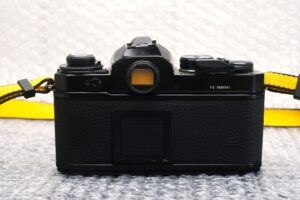 Nikon FE black | mit Nikon mit Nikkor 3.5 / 28mm | top Zustand