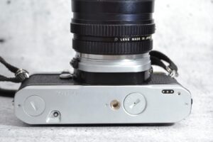 Pentax ME-super mit Objektiv 28-85 (Tokina AT-X) mm | kompakte analoge SLR