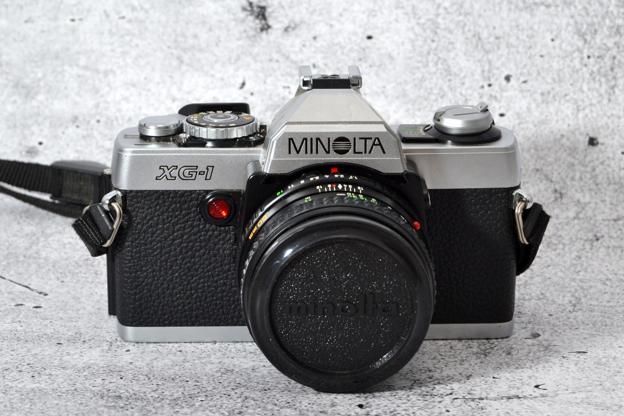 Minolta XG-1 chrome mit MD 50 mm / 1.7 | Analoges Traumpaar