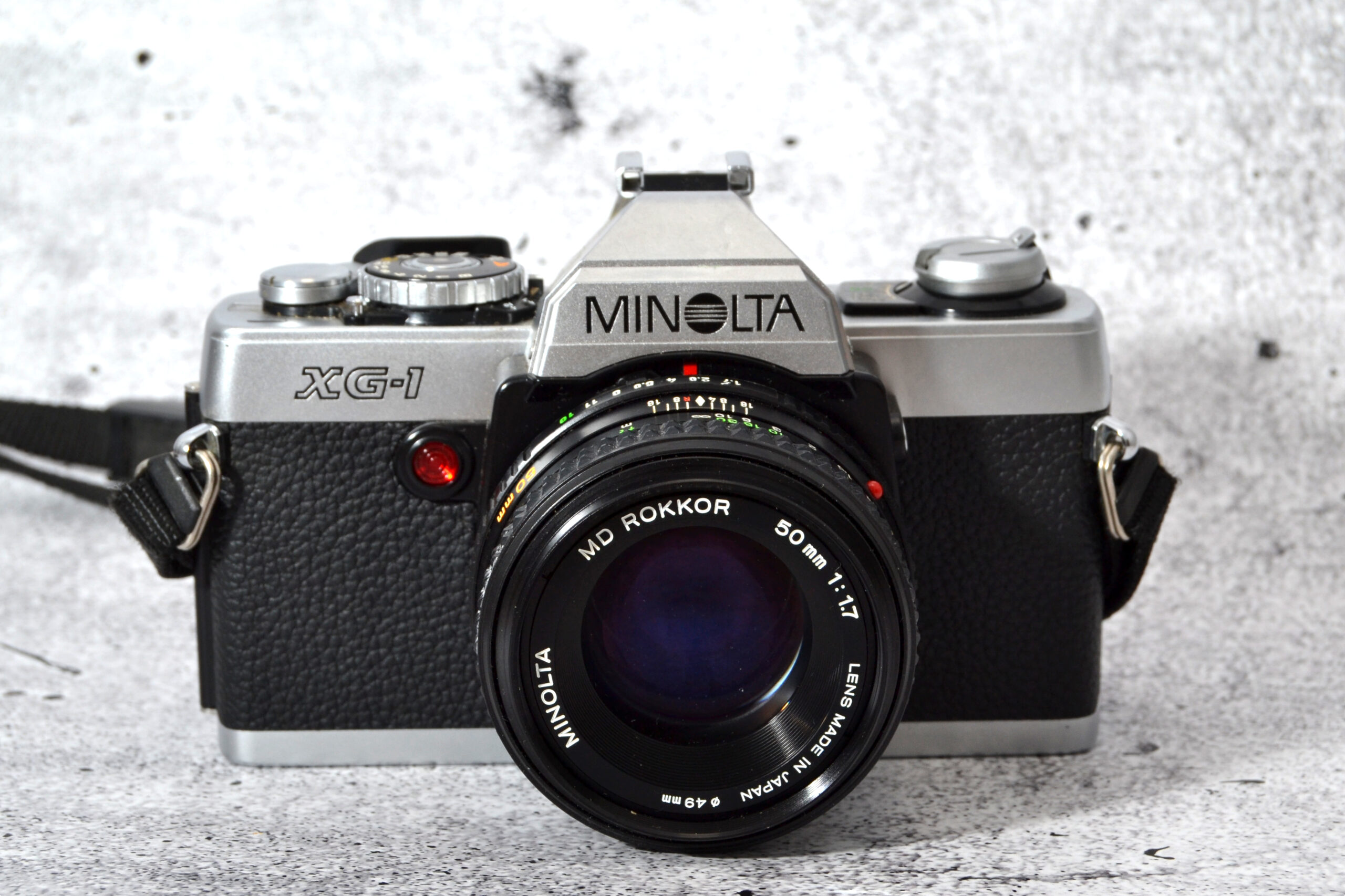 Minolta XG-1 chrome mit MD 50 mm / 1.7 | Analoges Traumpaar