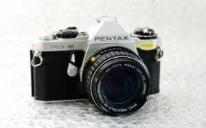 Pentax ME-super mit Objektiv 50 / 1.4 mm | kompakte analoge SLR
