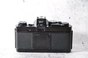 Olympus OM-2n | black | mit Zuiko 2,8 / 35 mm