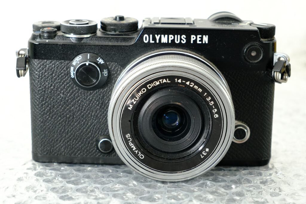 Olympus PEN-F mit 14-42 mm (Pancake) | Guter Zustand