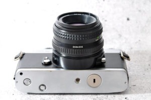 Minolta XD-5 mit Objektiv MD Rokkor 50 mm / 1.7 (49 mm) | Eine Kameralegende