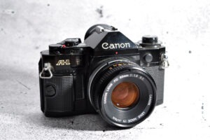 Canon A1 mit 50 mm / 1.8 (Silberring) - guter Zustand | Die bessere AE-1