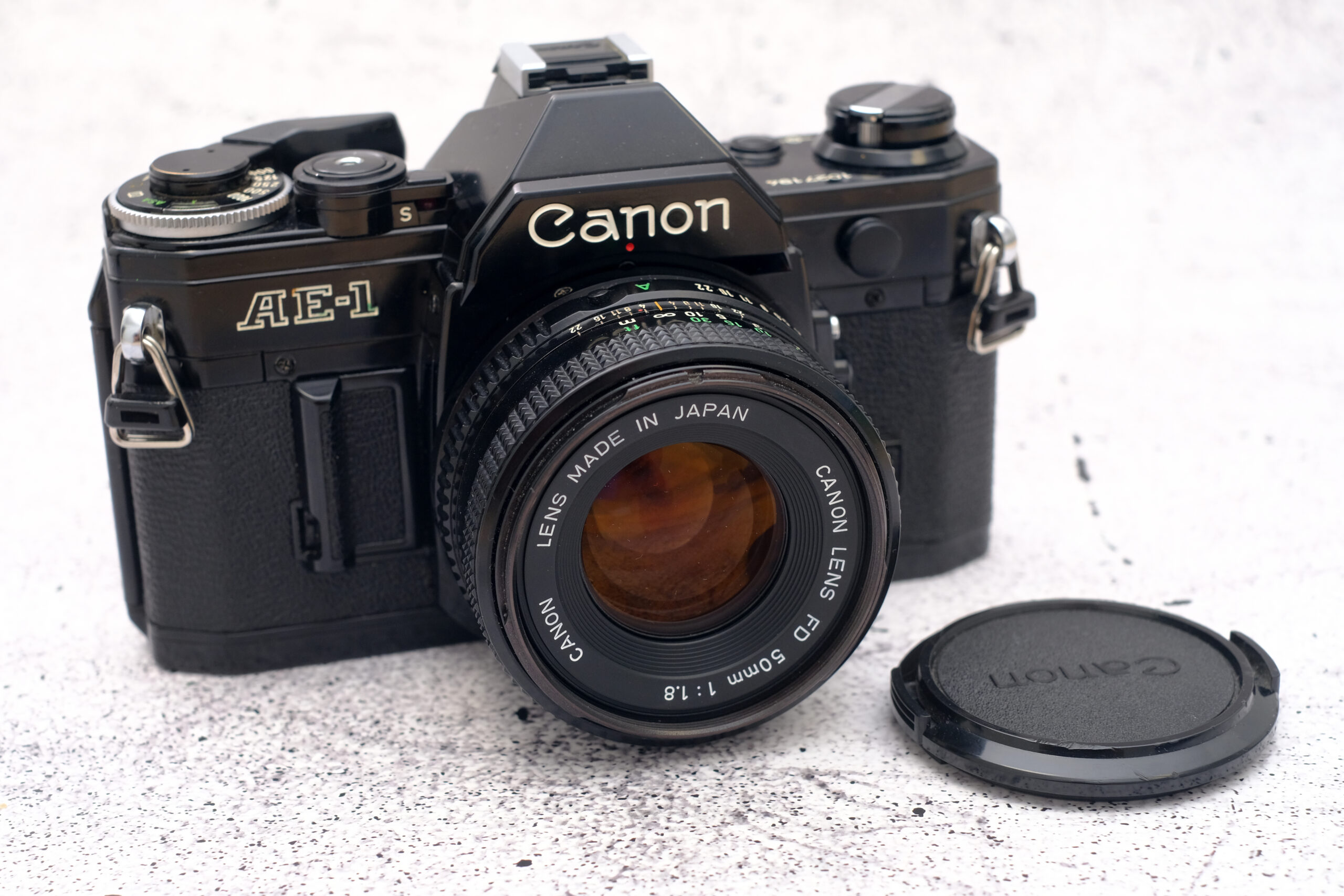 Canon AE-1 black mit Canon FD 50mm / 1.8 | toller Zustand