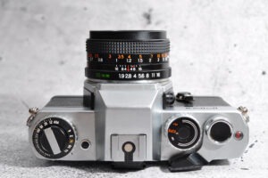 Yashica FR II mit 50 / 1.9