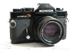 Konica Autoreflex T3 schwarz mit 1.7 / 50mm