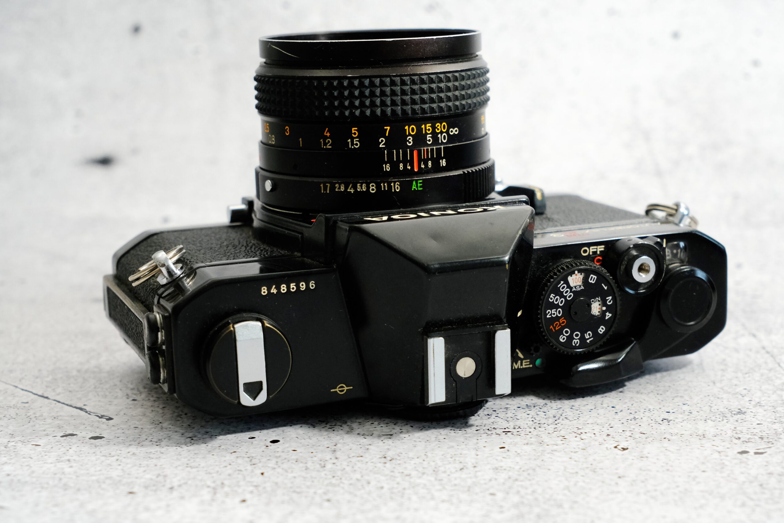 Konica Autoreflex T3 schwarz mit 1.7 / 50mm