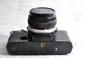 Olympus OM-2n | black | mit Zuiko 1.8 / 50 mm