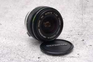 Olympus Zuiko 28 mm / 2.8 | WW Klassiker für analoge SLRs