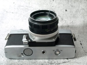 Minolta SRT 101 inkl Objektiv Rokkor MC 1.4 / 58 mm | original Tasche
