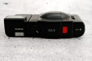 Olympus XA2 |