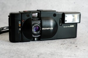 Olympus XA mit 2.8 / 35 mm | Mit Blitz A16 | Top Zustand