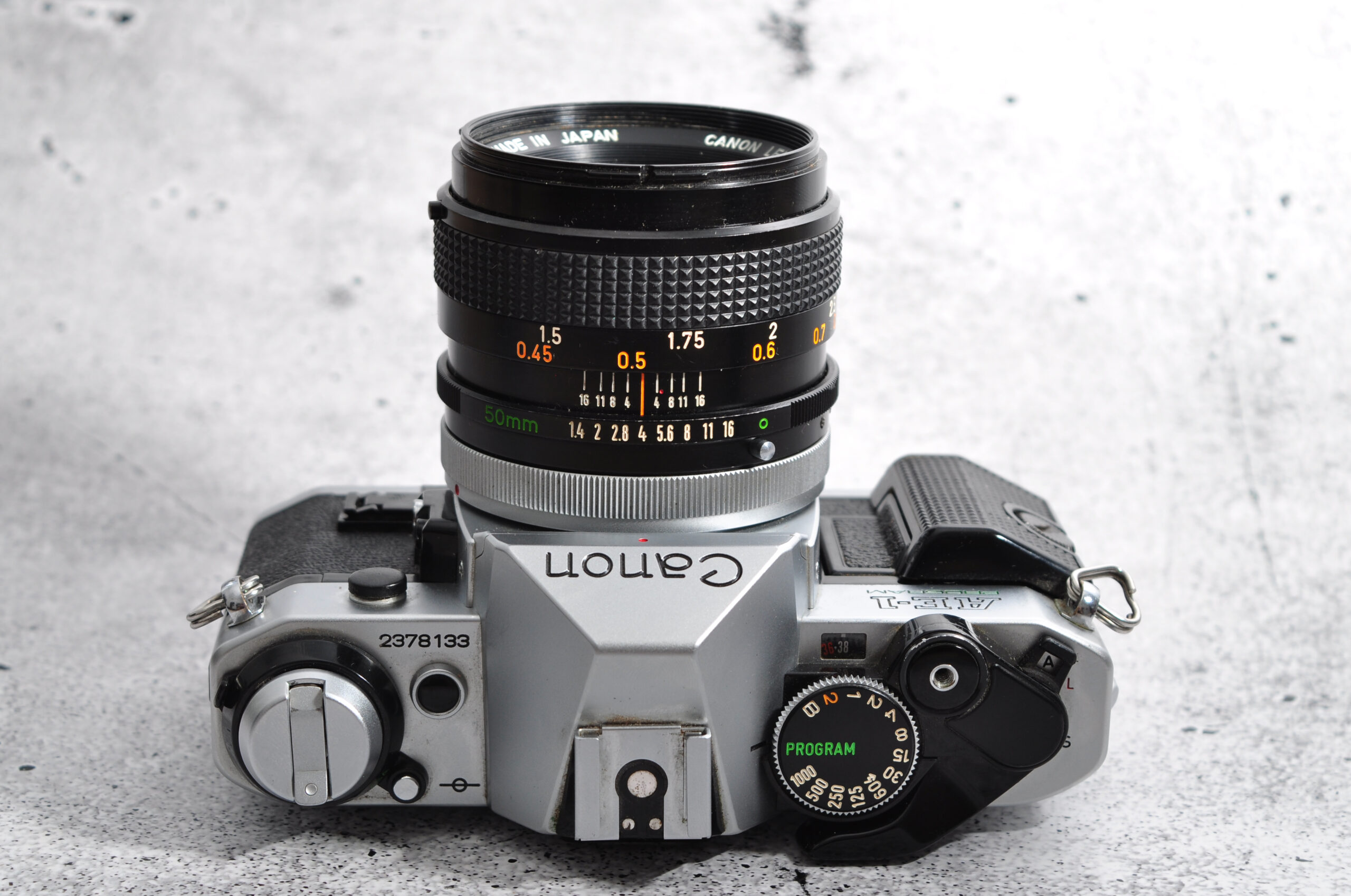 Canon AE-1 "P" (Program) mit FD 50mm / 1.4 S.S.C. | Lichtriese