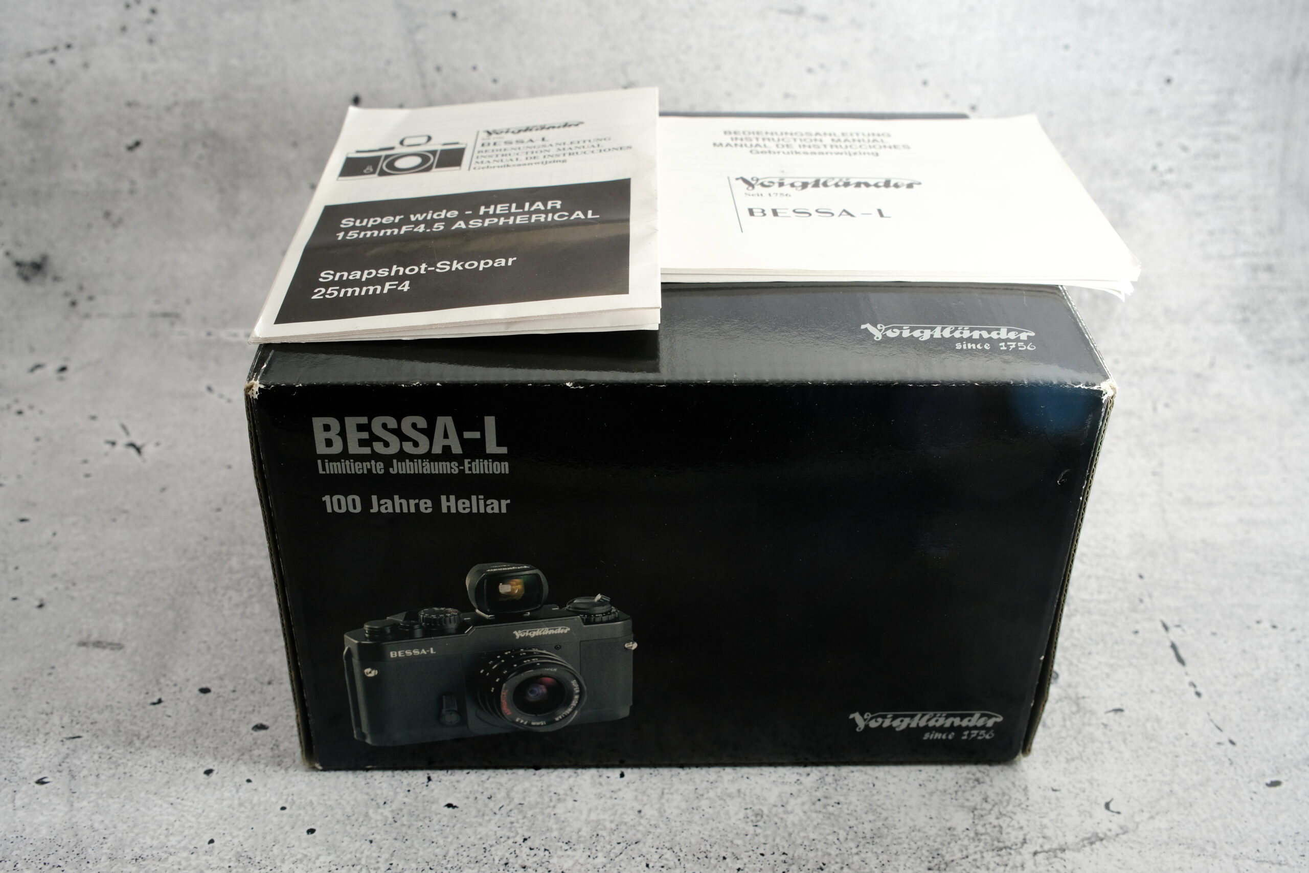 Voigtländer Bessa-L Set 100 Jahre Heliar | 15mm f/4.5 | Nr. 71/500 | sehr gut